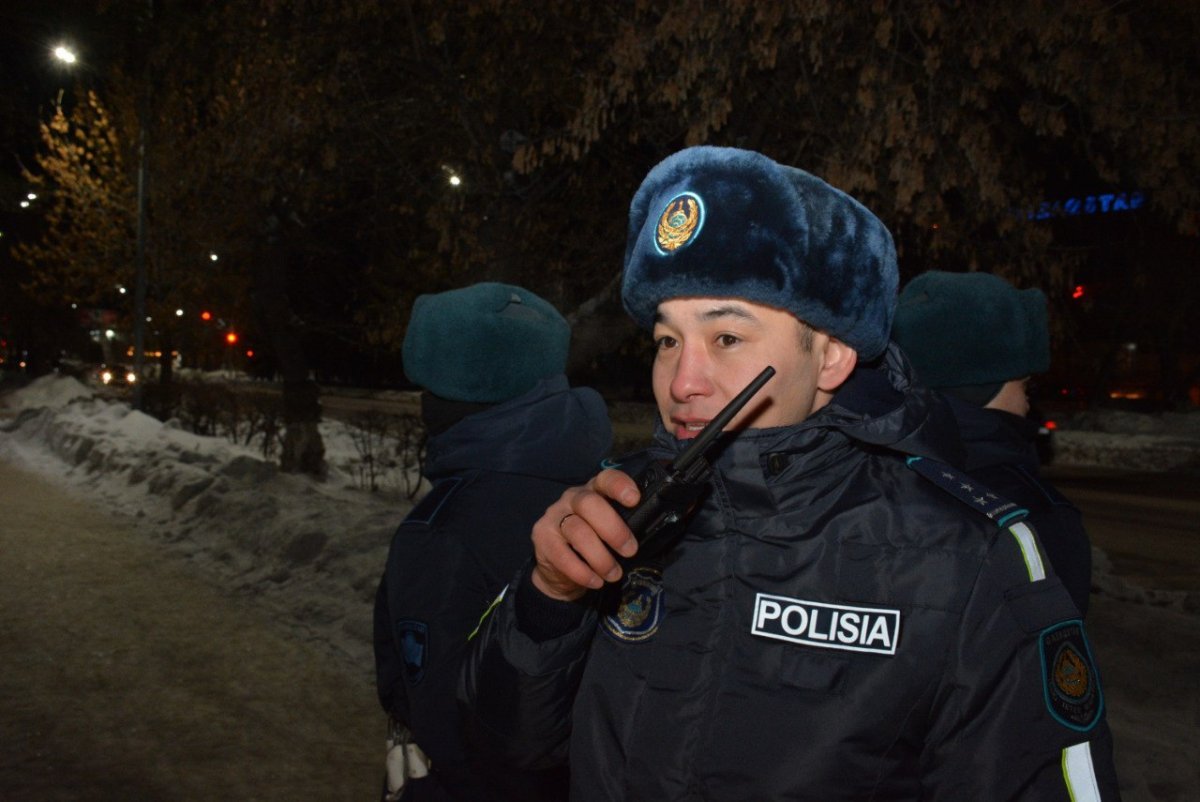 Россиянку с малолетним ребенком в буранную ночь спасли полицейские Степногорска