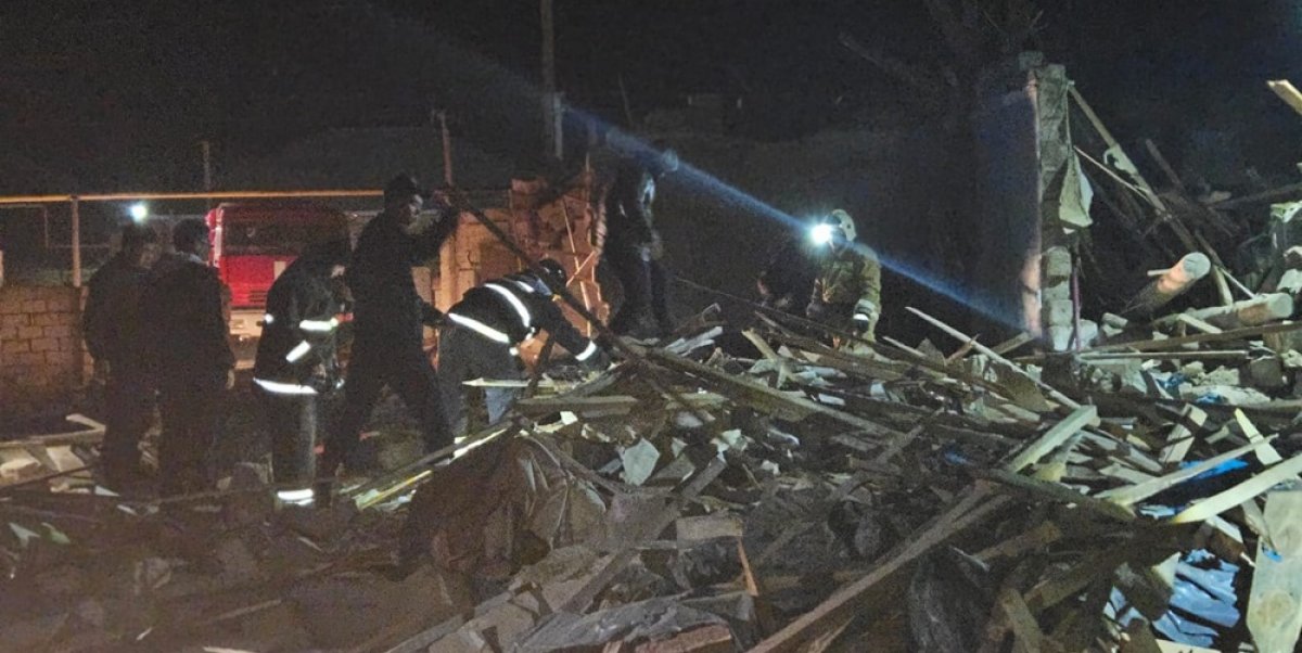 Взрыв разрушил дом в Бейнеу: погибла женщина