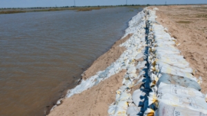 Паводки: в Атыраускую область прибывает вода