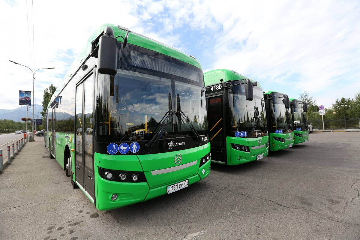 500 новых автобусов появятся до конца года в Алматы
