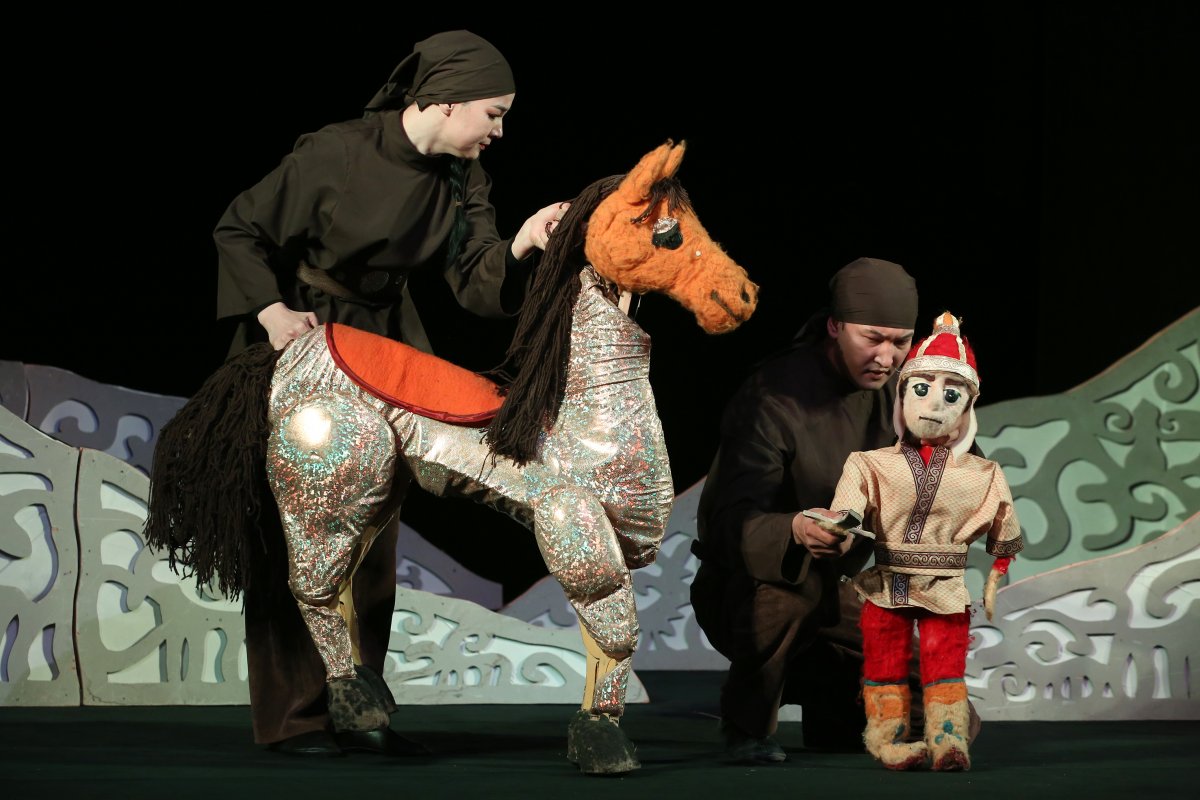 В Государственном театре кукол отмечают Наурыз