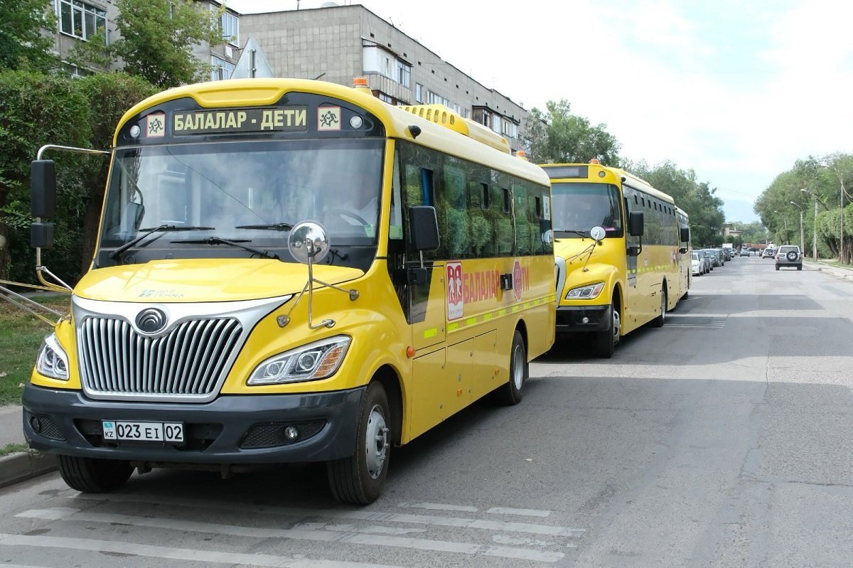 На опасных автобусах возили жамбылских школьников