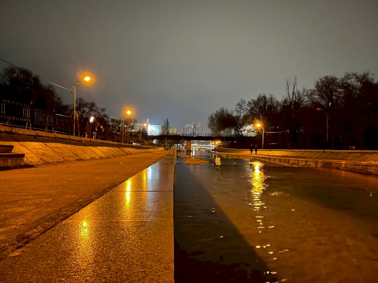 Вечерний Алматы. Фото от 4 марта 2022 года