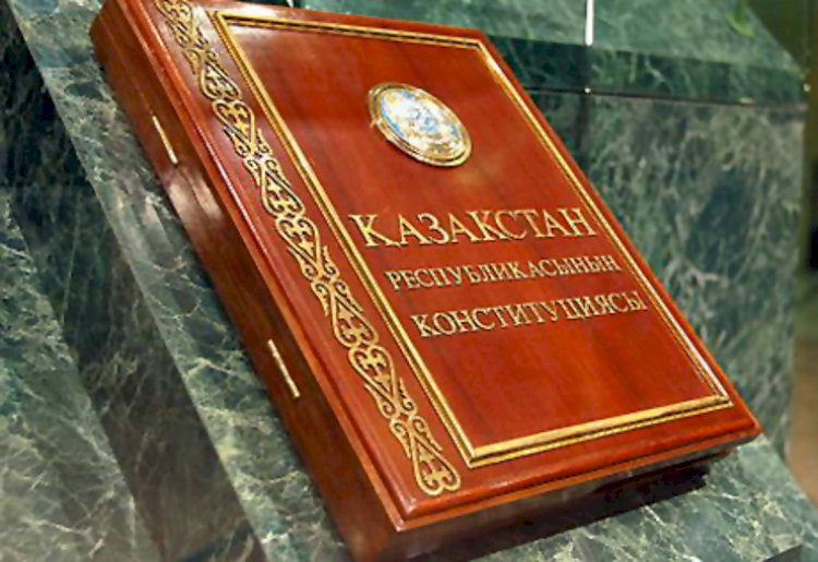 Поправки в Конституцию Казахстана поддержали 77,18% избирателей