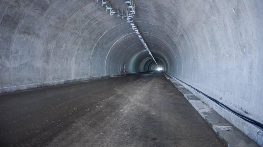 Названы сроки завершения строительства первого автомобильного тоннеля в Казахстане