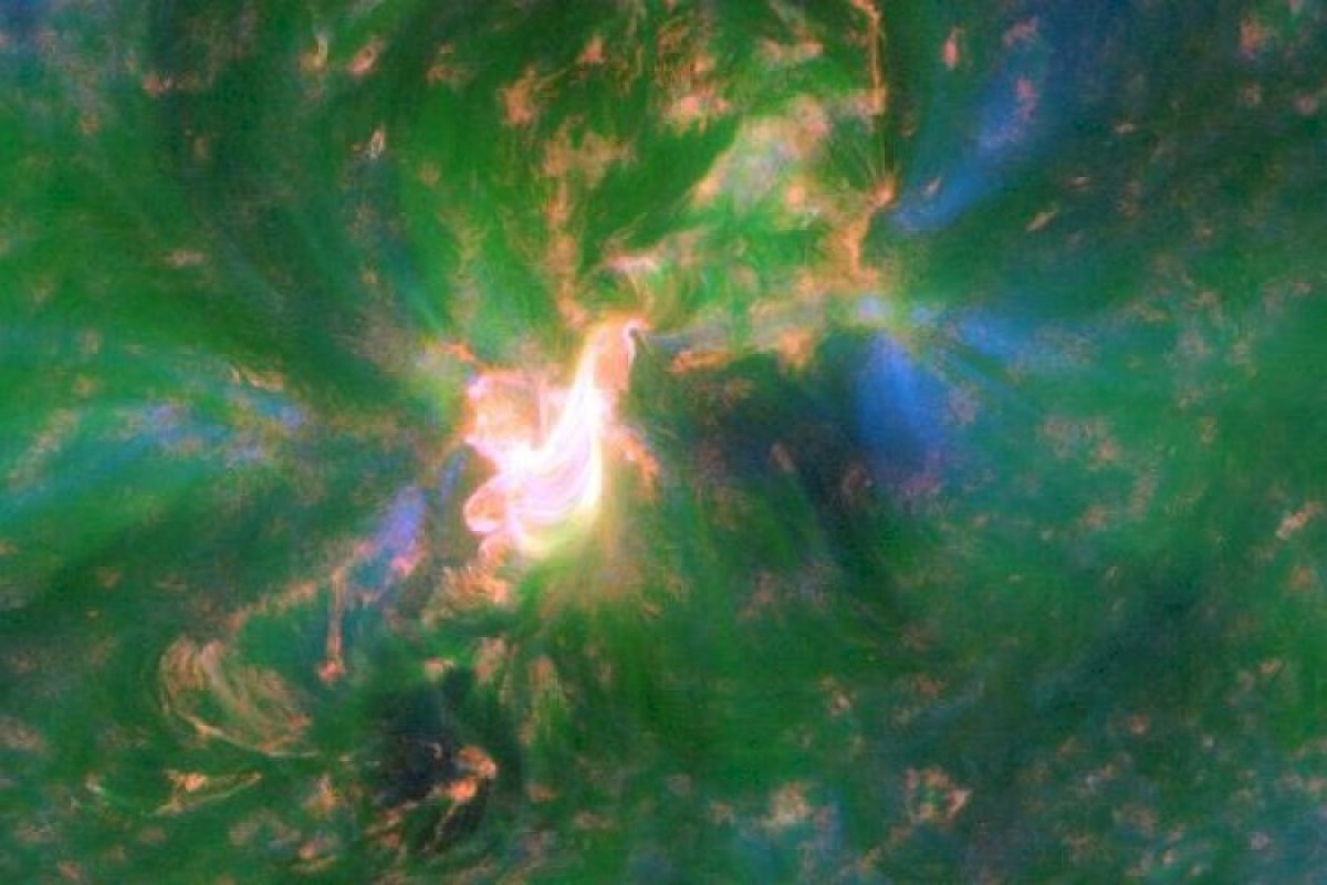 Солнечная вспышка 7 декабря 2020 года. Источник фото: обсерватория SDO (НАСА)