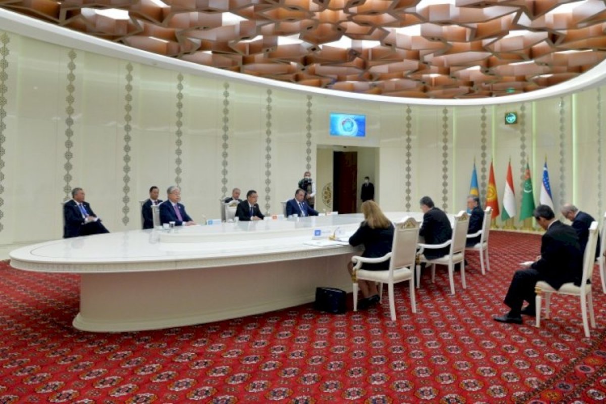 Источник фото: пресс-служба Президента Кыргызстана 