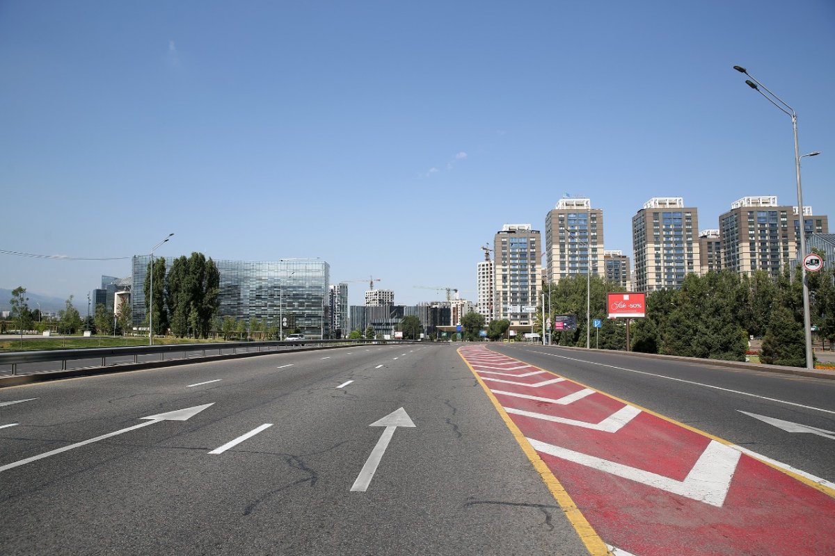 Движение ограничат на проспектах Аль-Фараби и Абая в Алматы