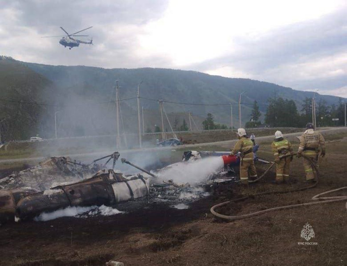 Вертолет разбился на Алтае: погибли 4 человека