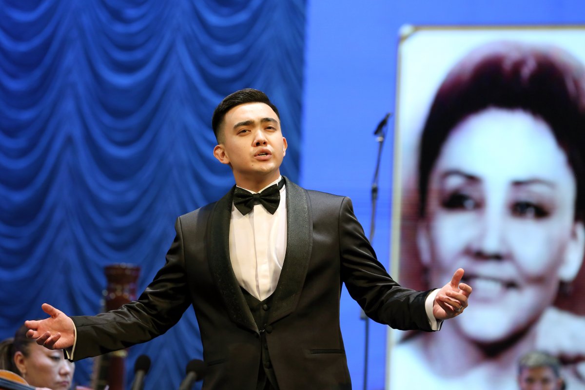 В двенадцатый раз в Алматы стартовал Международный конкурс вокалистов Бибигуль Тулегеновой