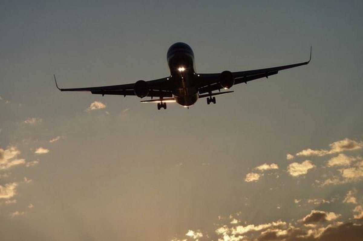 Летевший из Турции в Россию самолет экстренно сел в Актобе