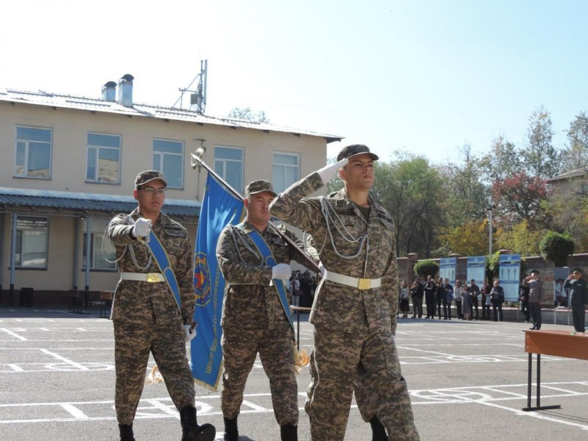 В алматинском филиале военно-технической школы состоялся выпуск курсантов