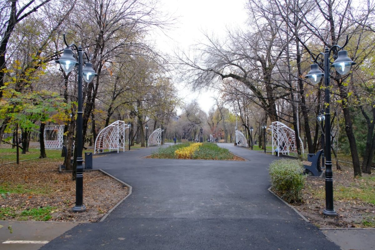 Обновили парк Ганди в Алматы