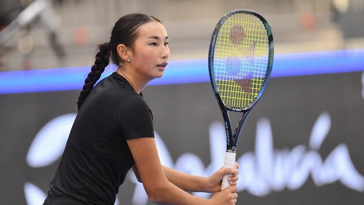 Казахстанские теннисисты успешно стартовали на международных турнирах