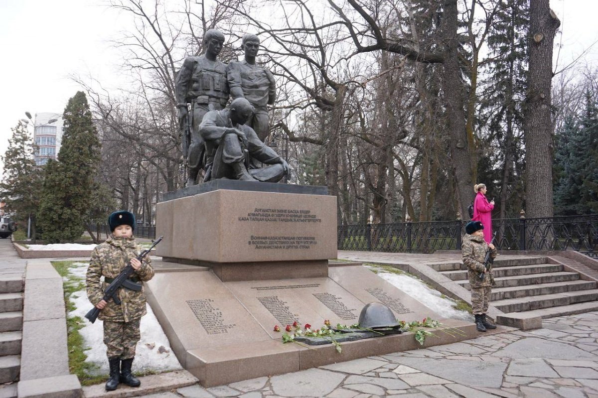 В Алматы почтили память «короля Панджшера» Бориса Керимбаева