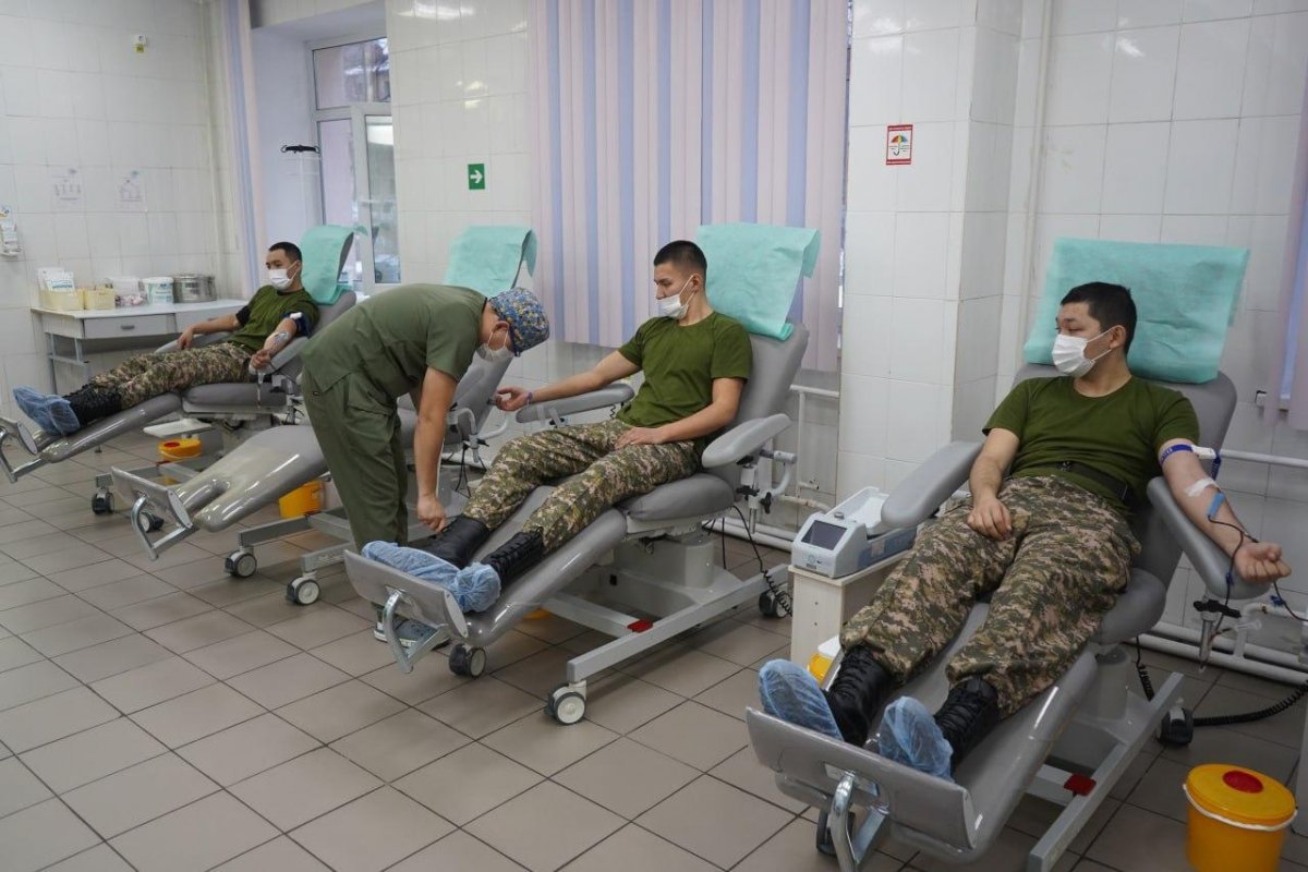 Курсанты Алматинской военно-технической школы стали донорами