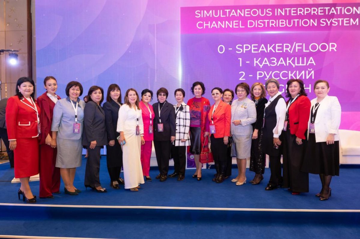 Токаев поздравил Национальную комиссию по делам женщин