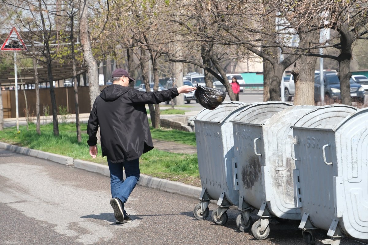 В Алматы стартует акция «Обменяй мусор на кофе/снэк»