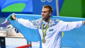 Бакытжан Сагинтаев поздравил Дмитрия Баландина с победой