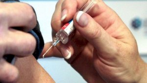 В Лондоне одобрили использование вакцины Pfizer