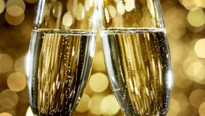 Перед Новым годом в России рухнули продажи шампанского