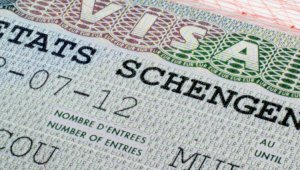 Необходимоcть «вакцинного европаспорта» для получения шенгенской визы – фейк