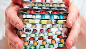 Убрать лекарства из аптек ради вакцинации – новый фейк казнета