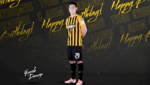 Футболист «Кайрата» Данияр Усенов отмечает день рождения