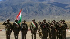 Переименовать воинские звания на госязык предложили в Таджикистане