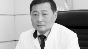 В Алматы почтили память известного хирурга Ивана Ли