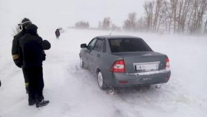 За выходные дни на дорогах республики из снежных заносов спасены 763 человека