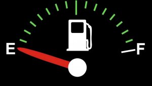 Почему на заправках дорожает бензин и какие могут быть последствия