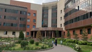 Экстренную операцию пенсионерке с COVID-19  провели травматологи 4-й горбольницы Алматы