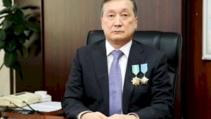 Сапархан Омаров поздравил казахстнцев с Днем защитника Отечества