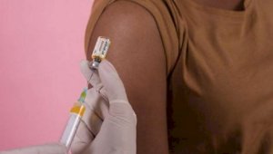 Новый фейк: вакцинированные обязаны соблюдать более строгие сантребования