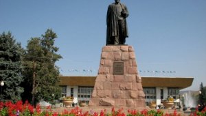 В Бишкеке установят памятник Абаю