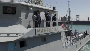 Военно-морские учения Казахстана и России проходят на Каспии
