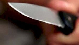 Состоящий на учете  мужчина изрезал брата ножом в Отенае
