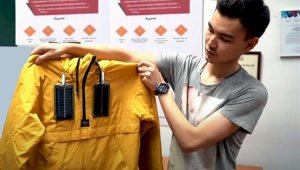 Студент факультета IT Арон Каратаев создал «умную» куртку