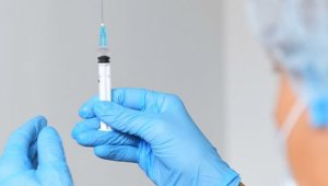Переболевшим КВИ рекомендовано вакцинироваться спустя три месяца
