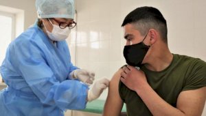 Почти 100% вакцинация обеспечена в Вооруженных Силах РК