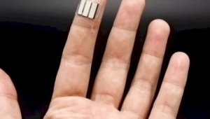 Ученые изобрели «пальчиковое» устройство для зарядки телефона