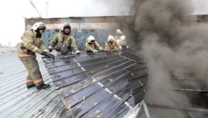 Сильный пожар произошел в Алматы