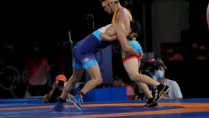 Борец-вольник Нурислам Санаев сразится за бронзу Олимпиады