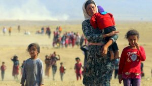ООН просит соседние страны не закрывать свои границы для афганских беженцев