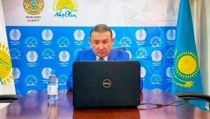 Депутат партии Nur Otan Шухрад Шардинов от имени однопартийцев призвал алматинцев активнее вакцинироваться от КВИ