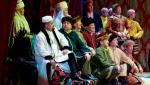 КазНАТОБ имени Абая открывает 88-й театральный сезон