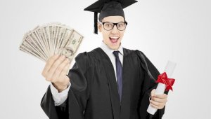 Сколько зарабатывают выпускники магистратуры и бакалавры в Казахстане