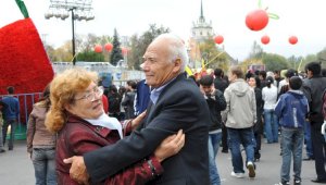 Как акимат Алматы оказывает поддержку пожилым горожанам