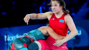Казахстанка Жамиля Бакбергенова завоевала серебро чемпионата мира по борьбе